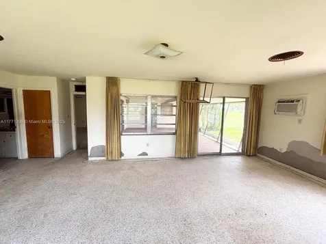 1198 N Country Club Drive Crystal River FL 34429