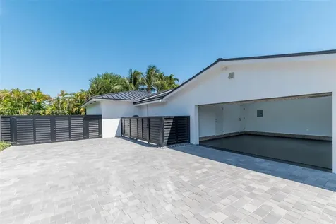 9781 SW 121st Street Miami FL 33176