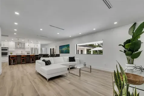 9781 SW 121st Street Miami FL 33176