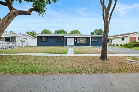 18321 NE 7th Court North Miami Beach FL 33179