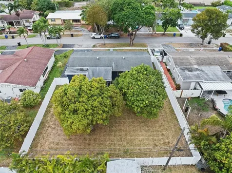 18321 NE 7th Court North Miami Beach FL 33179