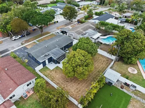 18321 NE 7th Court North Miami Beach FL 33179