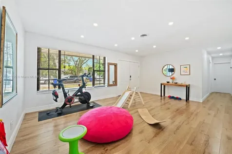 18321 NE 7th Court North Miami Beach FL 33179