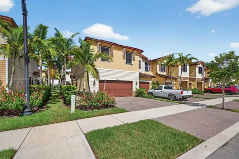 4691 Brumby Terrace Davie FL 33314
