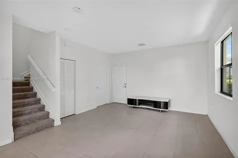 4691 Brumby Terrace Davie FL 33314