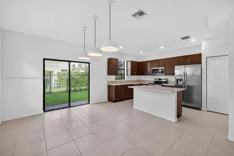 4691 Brumby Terrace Davie FL 33314