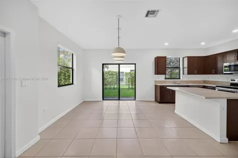 4691 Brumby Terrace Davie FL 33314