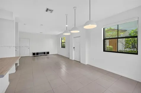 4691 Brumby Terrace Davie FL 33314