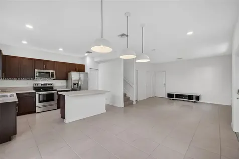 4691 Brumby Terrace Davie FL 33314
