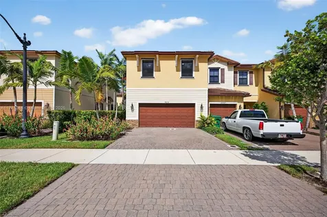 4691 Brumby Terrace Davie FL 33314