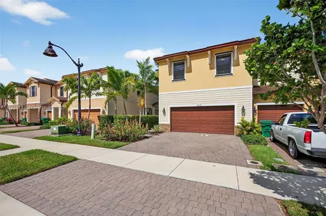 4691 Brumby Terrace Davie FL 33314