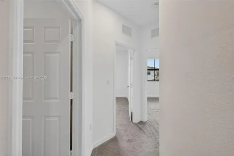 4691 Brumby Terrace Davie FL 33314