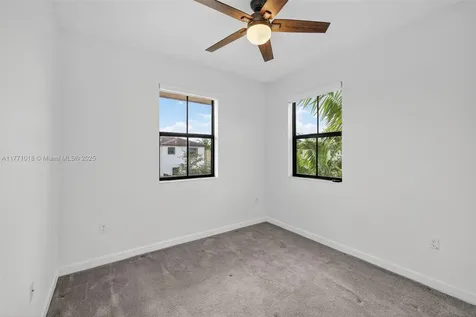 4691 Brumby Terrace Davie FL 33314