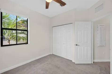 4691 Brumby Terrace Davie FL 33314