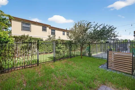 4691 Brumby Terrace Davie FL 33314
