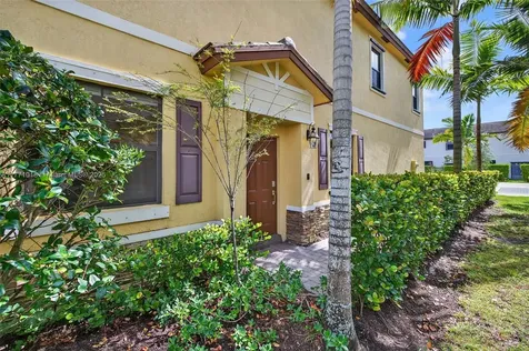4691 Brumby Terrace Davie FL 33314