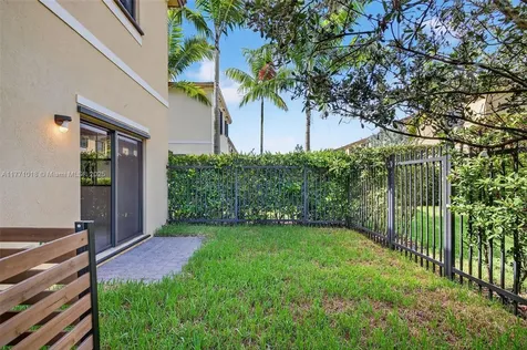 4691 Brumby Terrace Davie FL 33314
