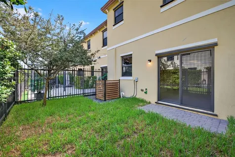 4691 Brumby Terrace Davie FL 33314