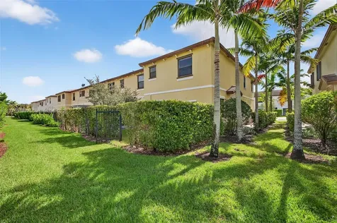 4691 Brumby Terrace Davie FL 33314