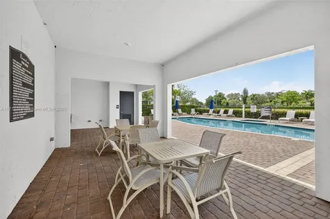 4691 Brumby Terrace Davie FL 33314