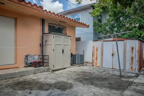 791 NW 22nd Place Miami FL 33125