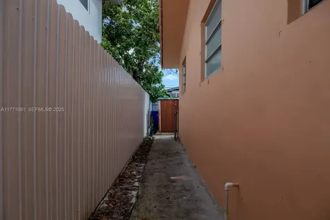 791 NW 22nd Place Miami FL 33125