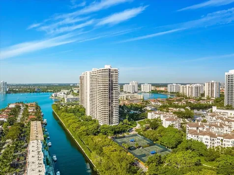 2000 Island Boulevard Aventura FL 33160
