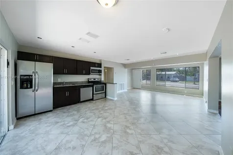 2537 Adams Street Hollywood FL 33020