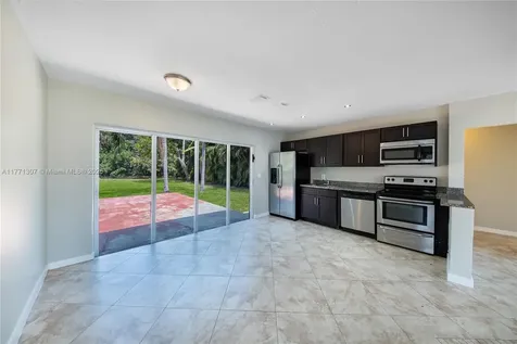 2537 Adams Street Hollywood FL 33020