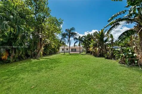 2537 Adams Street Hollywood FL 33020
