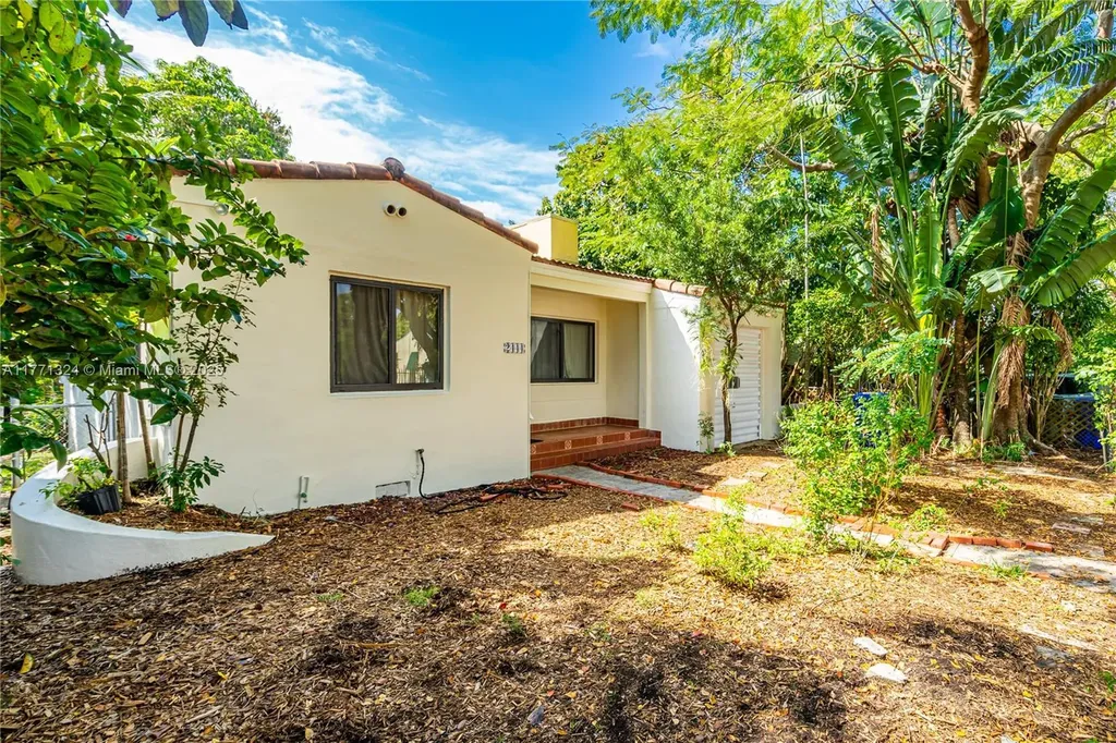2444 SW 21st Street Miami FL 33145