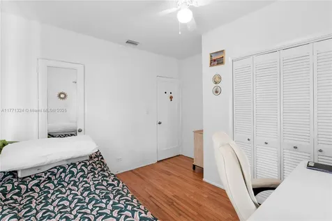2444 SW 21st Street Miami FL 33145