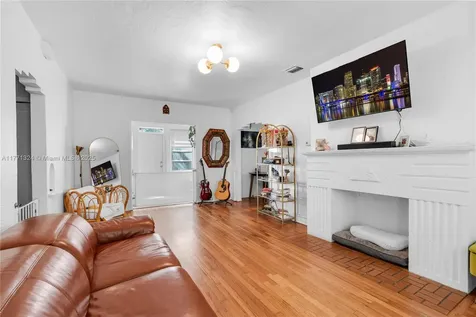 2444 SW 21st Street Miami FL 33145