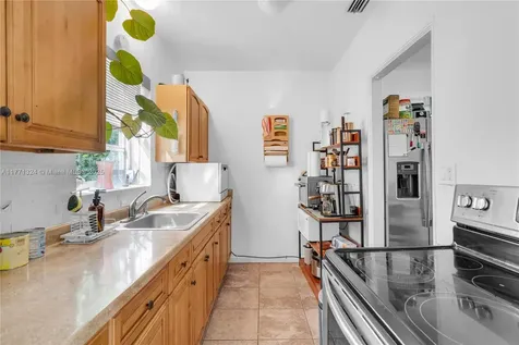 2444 SW 21st Street Miami FL 33145