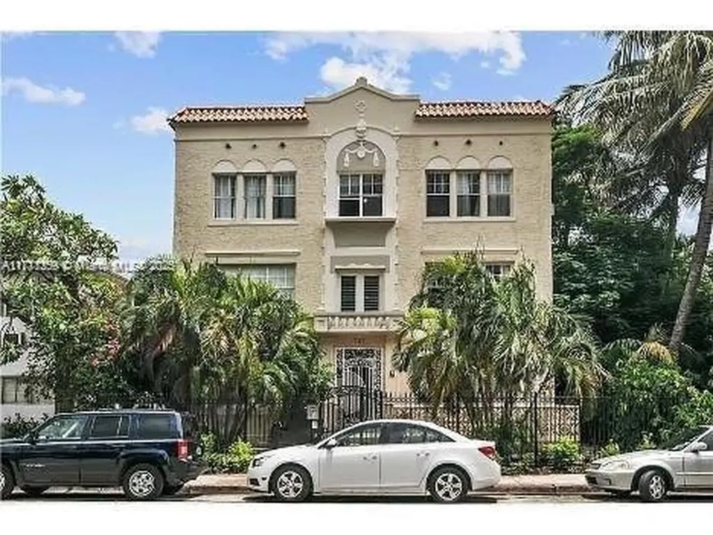 1611 Michigan Avenue Miami Beach FL 33139