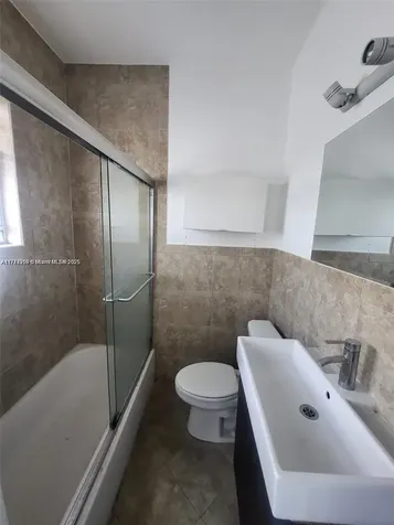 1611 Michigan Avenue Miami Beach FL 33139