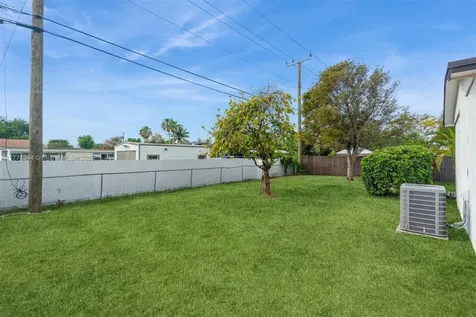 9930 Caribbean Boulevard Cutler Bay FL 33189