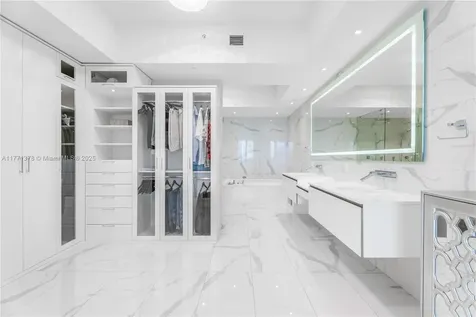 5000 Island Estates Drive Aventura FL 33160