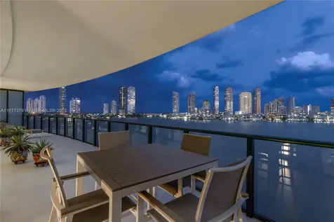 5000 Island Estates Drive Aventura FL 33160