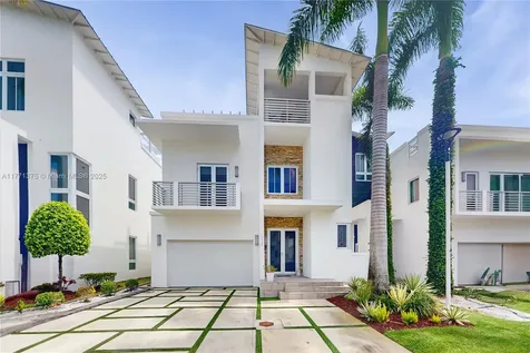 3445 NW 84th Court Doral FL 33122
