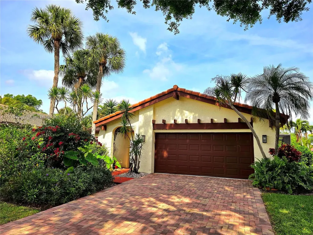5645 Lakeview Mews Drive Boynton Beach FL 33437