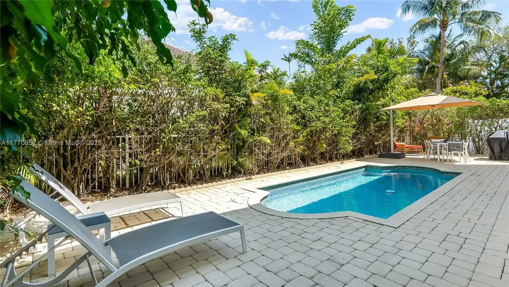 1307 SW 23rd Court Fort Lauderdale FL 33315