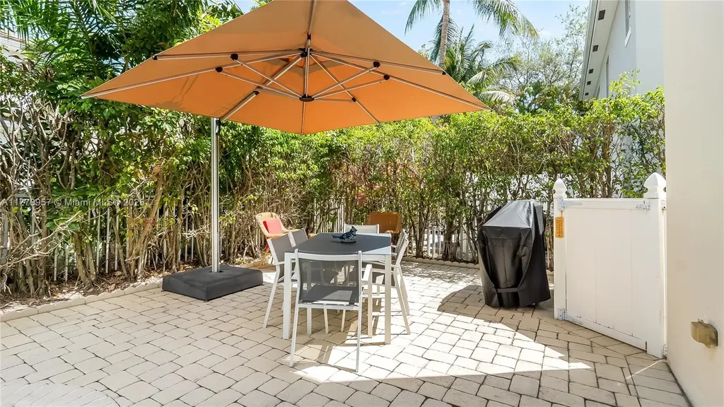 1307 SW 23rd Court Fort Lauderdale FL 33315