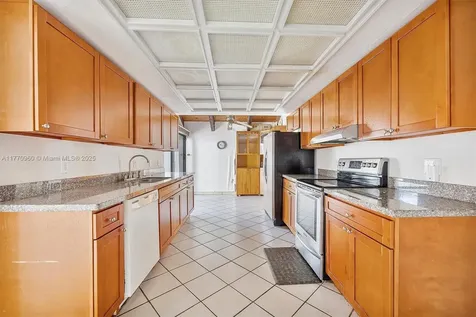 20414 SW 85th Avenue Cutler Bay FL 33189
