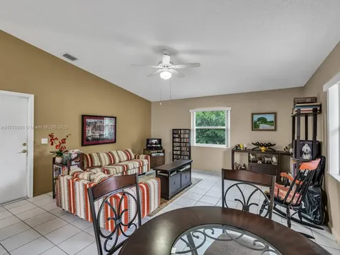 2750 NW 119th Avenue Plantation FL 33323
