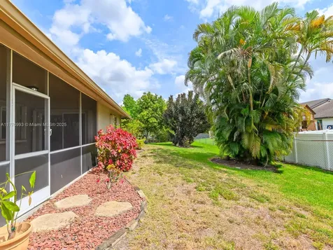 2750 NW 119th Avenue Plantation FL 33323