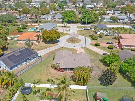 2750 NW 119th Avenue Plantation FL 33323