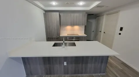 801 S Miami Avenue Miami FL 33130