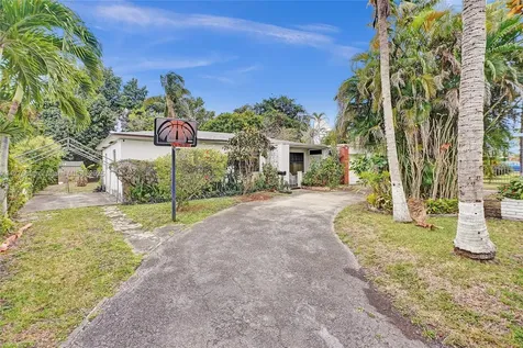1930 NW 132nd Street Miami FL 33167