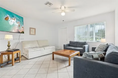 4499 NW 18th Avenue Oakland Park FL 33309